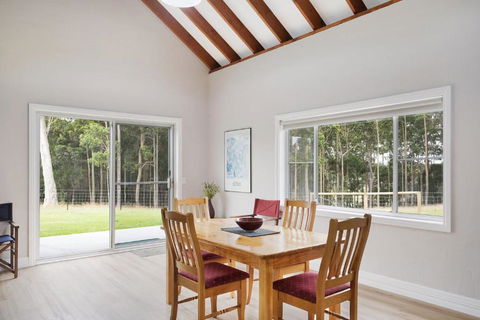 Bush Retreat With Private Pool - Sunshine Coast Tourism 5