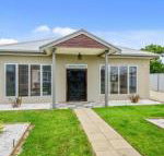 Zaahira House - Sunshine Coast Tourism