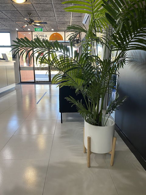 Adelaide Airport Motel - Holiday Sunshine Coast 0