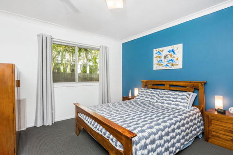 A SWEET ESCAPE Carefree Beach Home - Holiday Sunshine Coast 2