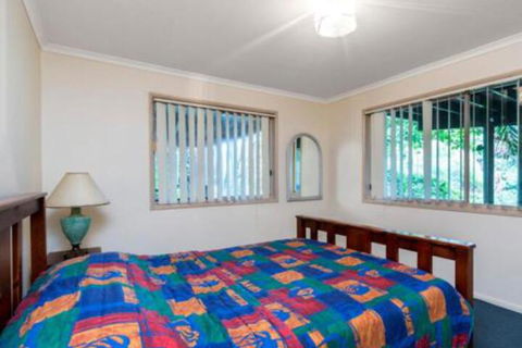 Amaroo House - Holiday Sunshine Coast 5