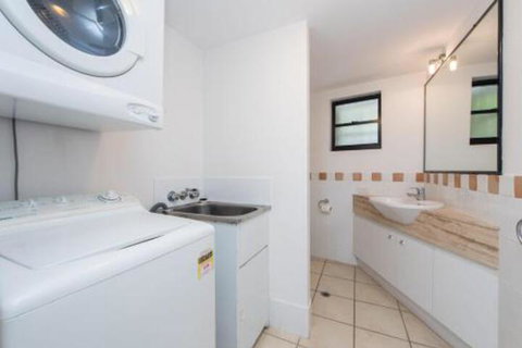 Cylinder Cove Unit 6 - Sunshine Coast Tourism 3