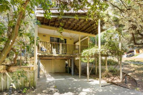 Straddie Beach House 3 - Sunshine Coast Tourism 5
