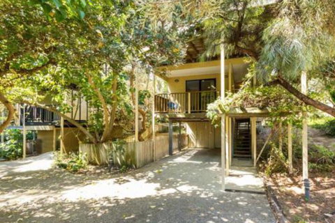Straddie Beach House 3 - Sunshine Coast Tourism 7