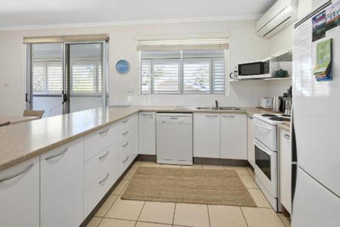 Los Nidos Unit 1 - Sunshine Coast Tourism 0