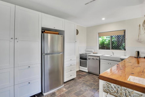 16 Bigoon Road - Sunshine Coast Tourism 1