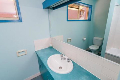 At Cylinder Unit 2 - Sunshine Coast Tourism 6