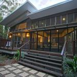 The Sanctuary - Holiday Sunshine Coast 0
