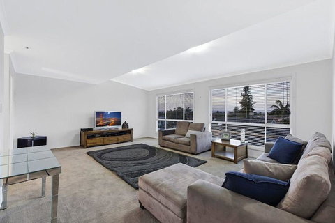 Waterview Beach House - Sunshine Coast Tourism 7