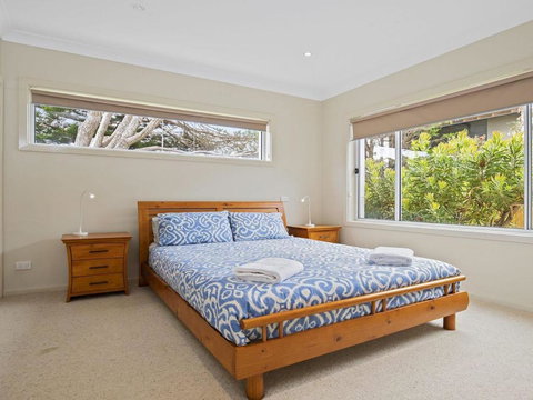 Mamorhomy Beachfront Spacious Apartment - Sunshine Coast Tourism 3