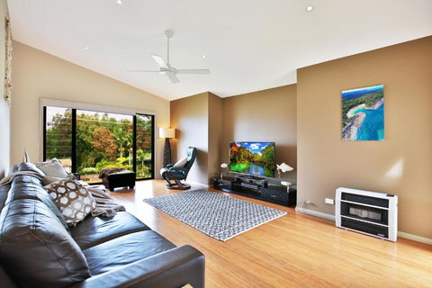 Panorama At The Lake Pet Friendly 15 Mins To Hyams Beach - Holiday Sunshine Coast 4