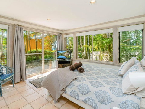 The Crest 2 At Beautiful Angourie - Holiday Sunshine Coast 3