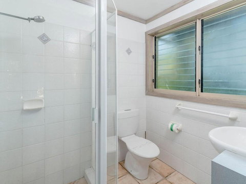 The Crest 2 At Beautiful Angourie - Holiday Sunshine Coast 2