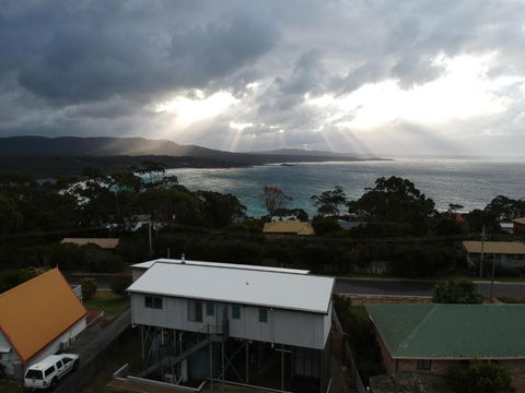 GRANITE BEACH HOUSE At Bay Of Fires - Holiday Sunshine Coast 1