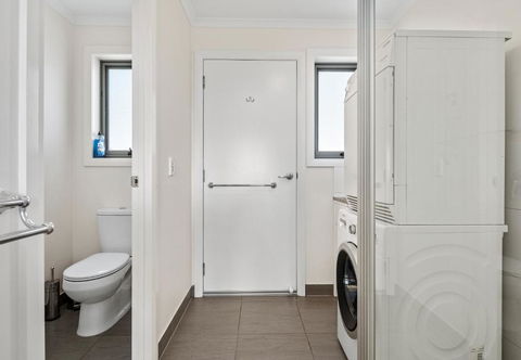 GRANITE BEACH HOUSE At Bay Of Fires - Holiday Sunshine Coast 4