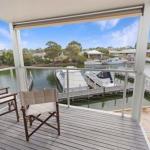 Beach 2 Waterfront Villa & Beach - Holiday Sunshine Coast 0