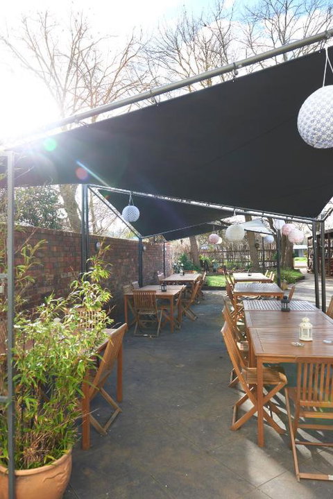 Grand Central Hotel - Holiday Sunshine Coast 5