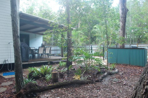 1 Naiad Court Lowset Family Home With Swimming Pool & Covered Deck. Pet Friendly - Sunshine Coast Tourism 3