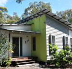 24 Esprit Drive Beach home with open plan living  walking distance to beach - Holiday Sunshine Coast