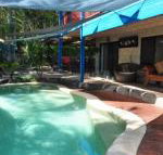 43 Double Island Drive Two level holiday home with swimming pool. Located close to beach  CBD - Holiday Sunshine Coast
