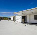 Rocks Retreat Cabin Dolphin