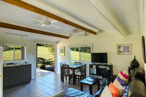 Afterglow Cottages - Holiday Sunshine Coast 5