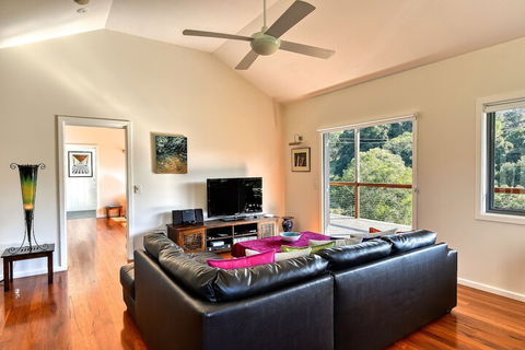 Afterglow Cottages - Holiday Sunshine Coast 4