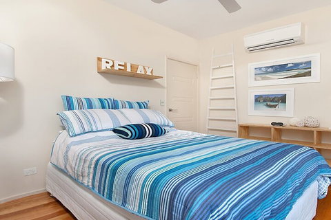 Costa Del Sol - Sunshine Coast Tourism 6