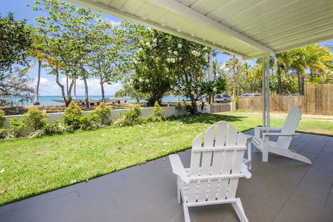 Lei Lo - Holiday Sunshine Coast 5