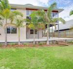 29 Cypress Avenue Rainbow Beach Close to the beach with a pool - Holiday Sunshine Coast