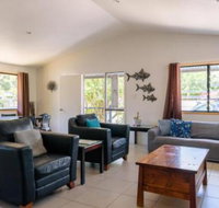 6 Bomburra Court Rainbow Beach Pet Friendly in great Bush  Beach location - Holiday Sunshine Coast