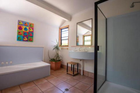 6 Bomburra Court Rainbow Beach Pet Friendly In Great Bush & Beach Location - Holiday Sunshine Coast 4