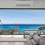 The Cube Striking Architectural Showpiece - Holiday Sunshine Coast 0