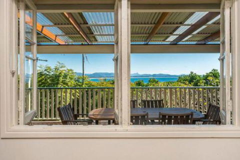 Wambiri On Lighthouse Road - Sunshine Coast Tourism 6