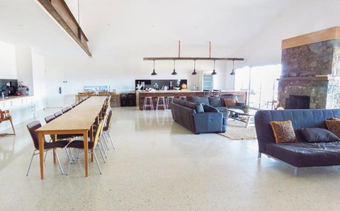 Rooks Edge - Sunshine Coast Tourism 1