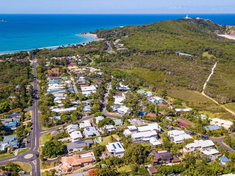EAST COAST ESCAPES Lighthouse Studio - Sunshine Coast Tourism 5