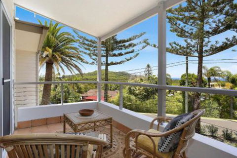 EAST COAST ESCAPES Lighthouse Studio - Sunshine Coast Tourism 0