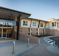 Porters Plainland Hotel - Holiday Sunshine Coast
