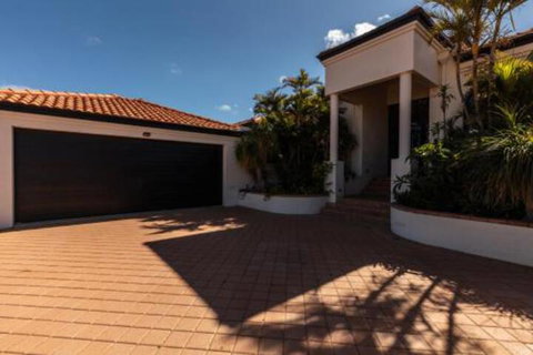 Maidstone Executive Residence - Holiday Sunshine Coast 6