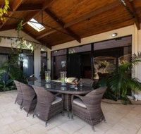 Maidstone Executive Residence - Holiday Sunshine Coast