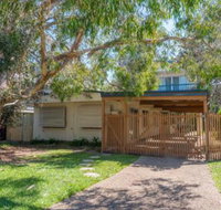 Ngungun Street 10 Dicky Beach - Holiday Sunshine Coast