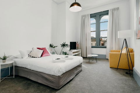The Victoria Hotel Bathurst - Sunshine Coast Tourism 4