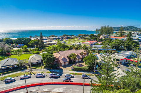 Bayside Court Apartments - Sunshine Coast Tourism 4