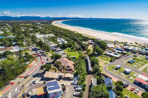 Bayside Court Apartments - Sunshine Coast Tourism 0