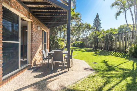 Bayside Court Apartments - Sunshine Coast Tourism 2