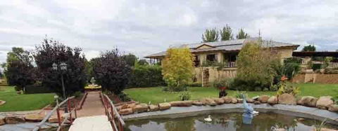 Allora Lodge Bed & Breakfast - Holiday Sunshine Coast 3