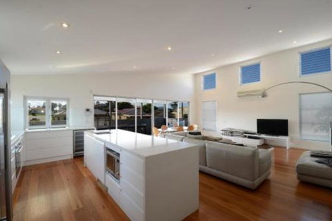 Dream Catcher Beach House Shellharbour - Sunshine Coast Tourism 3