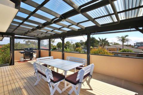 Summer Sands Pet Friendly - Holiday Sunshine Coast 0