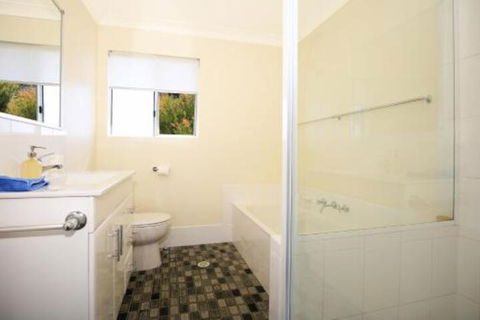 Summer Sands Pet Friendly - Holiday Sunshine Coast 6