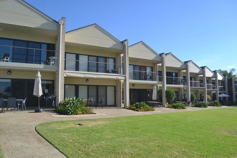 Elsinor Townhouse 8 Mulwala - Holiday Sunshine Coast 2